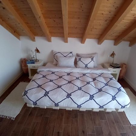 Captain'S Attic Racisce Ngoại thất bức ảnh
